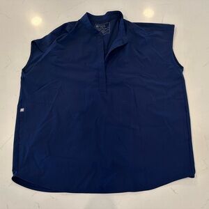 Navy Rafaela Figs scrub top- M